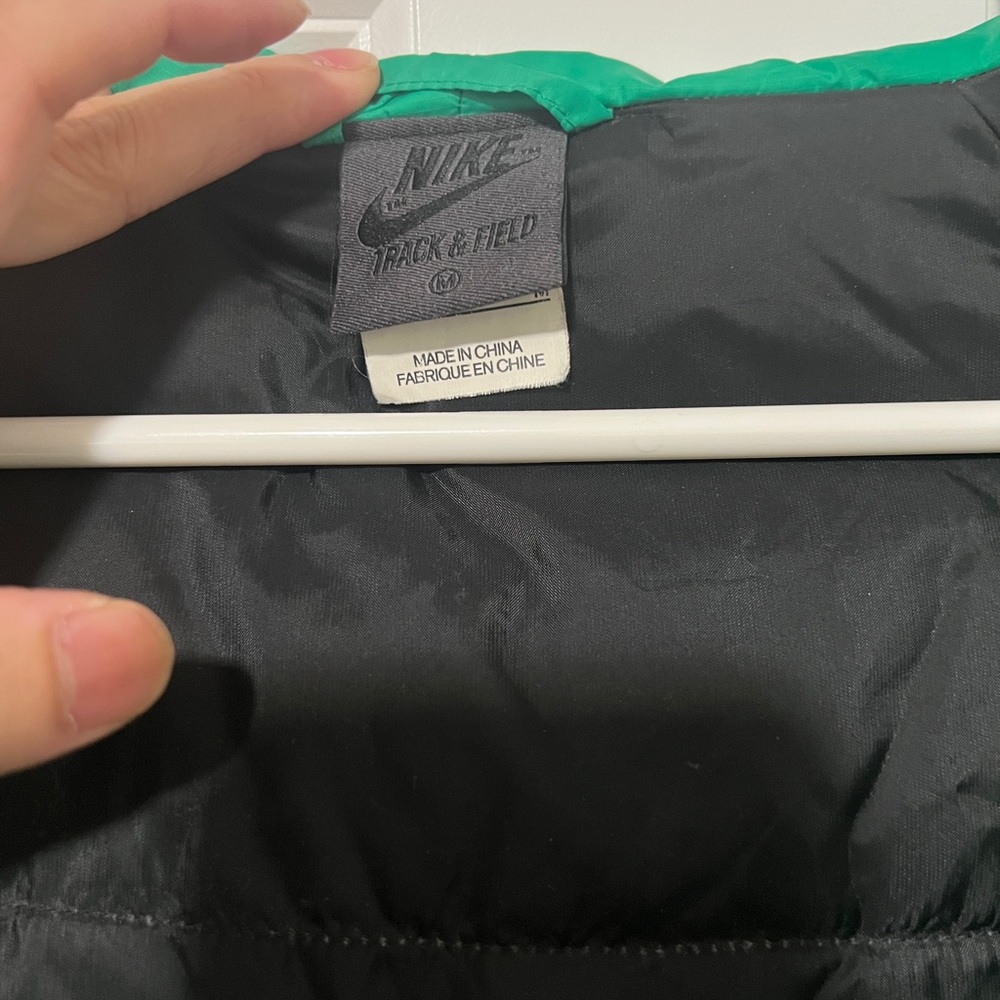 Nike Emerald and Black Hooded Jacket - Picture 6 of 8